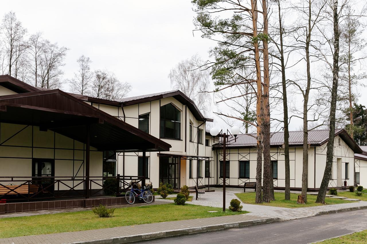 Hôtel Baza Otdykha Chaika à Zhodzina Extérieur photo